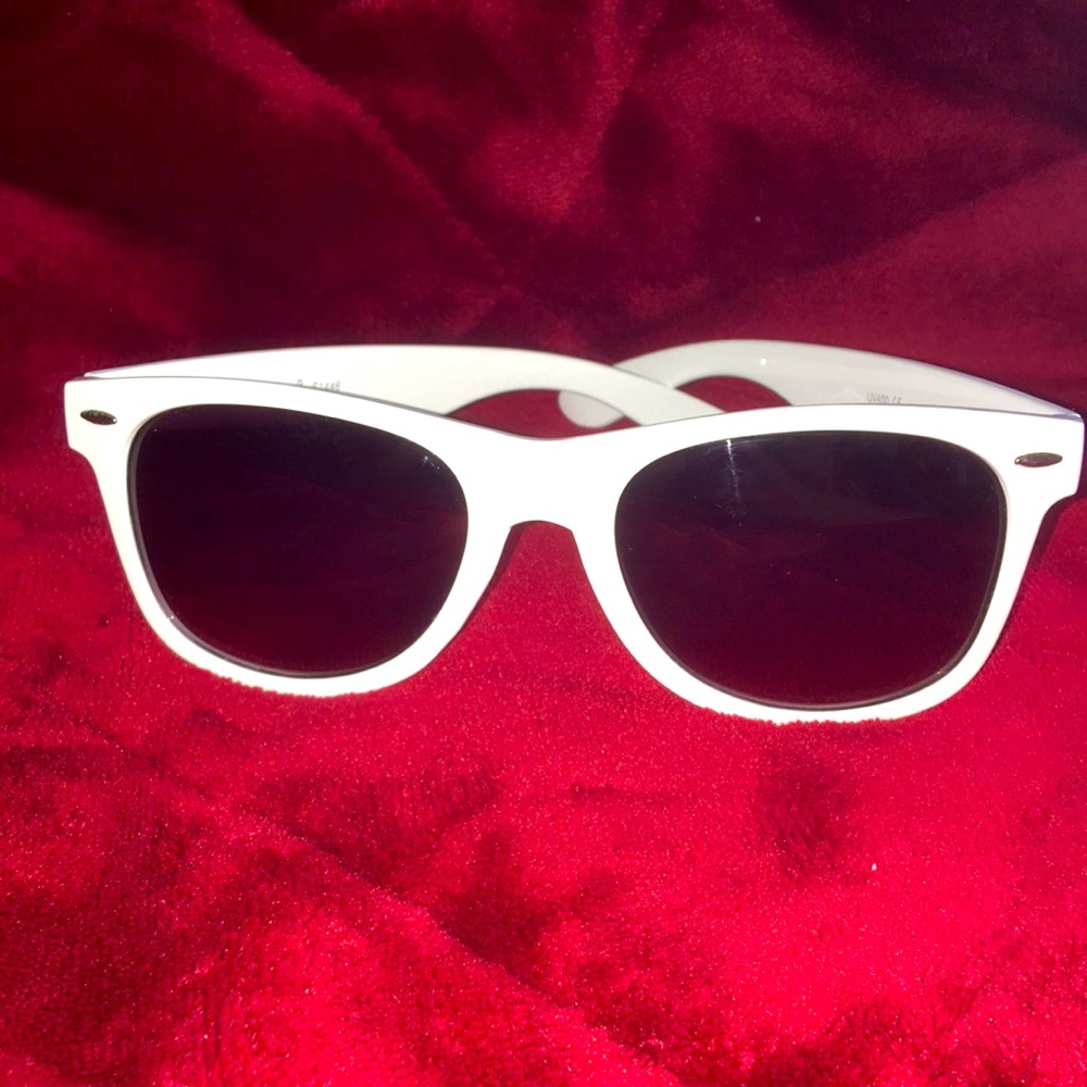 White framed sunglasses